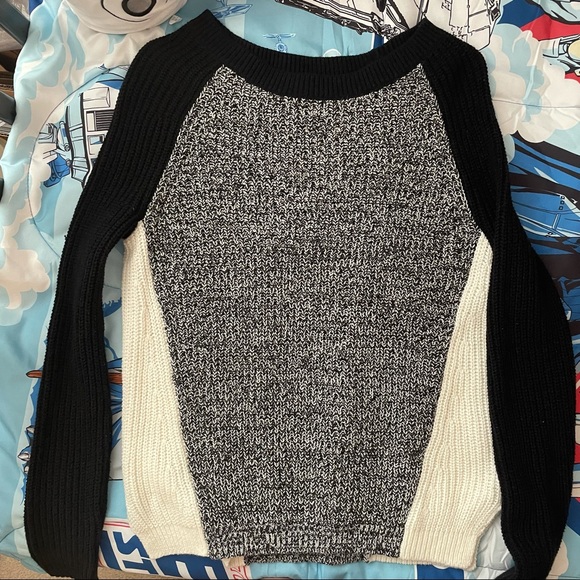 Express color block sweater small - Picture 4 of 6